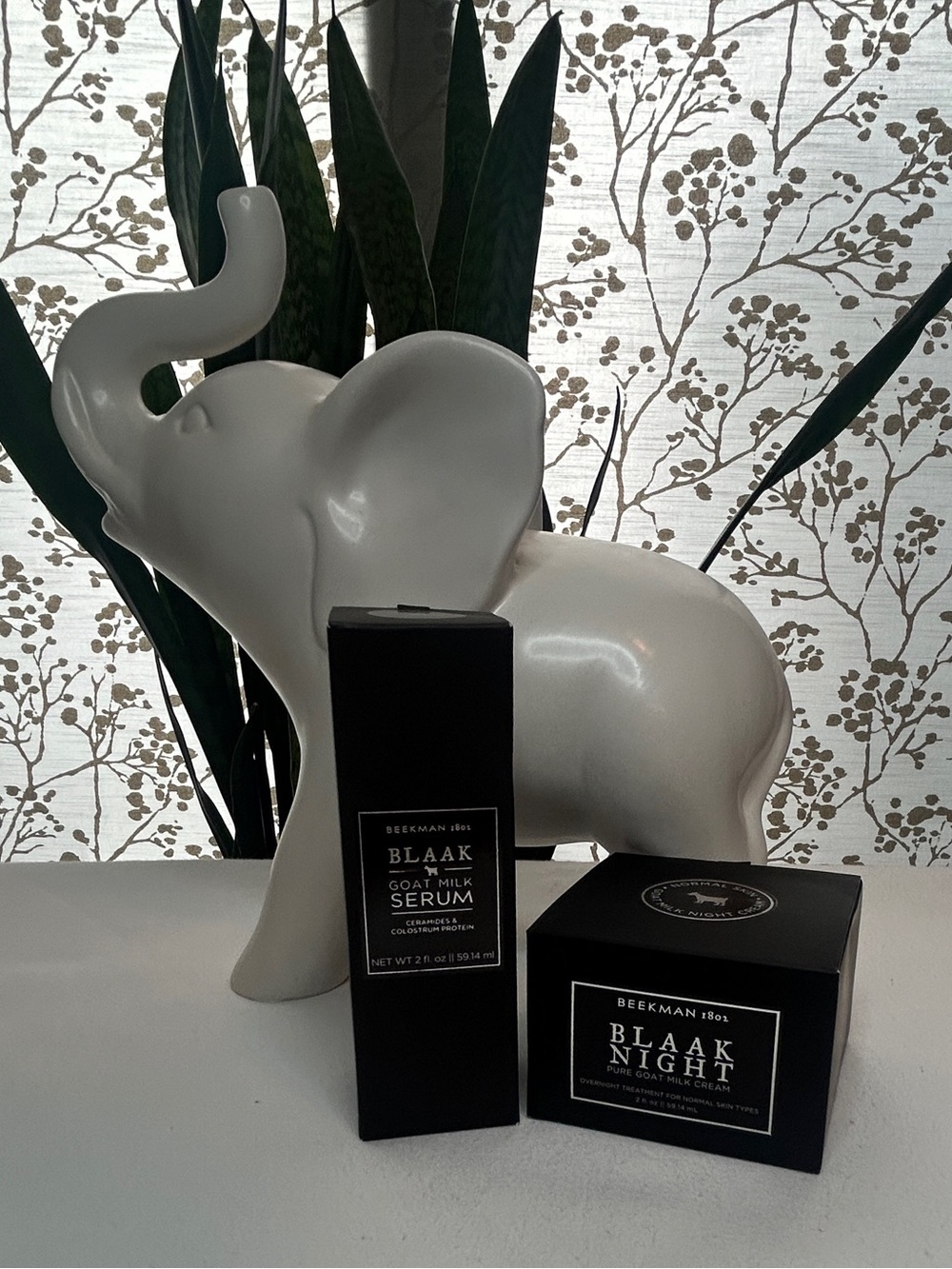 Beekman 1802 Black Night Moisturizer & Serum (Black, White)